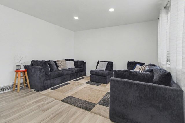 38249 N Jean Court, Westland, MI 48186