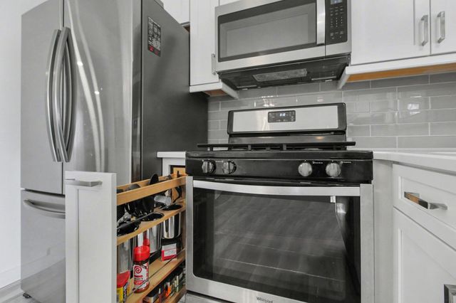 38249 N Jean Court, Westland, MI 48186