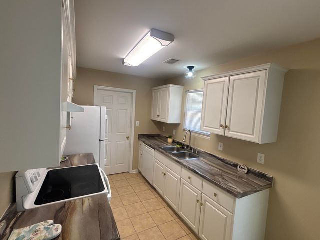 4539 Pineview Lane, Hephzibah, GA 30815