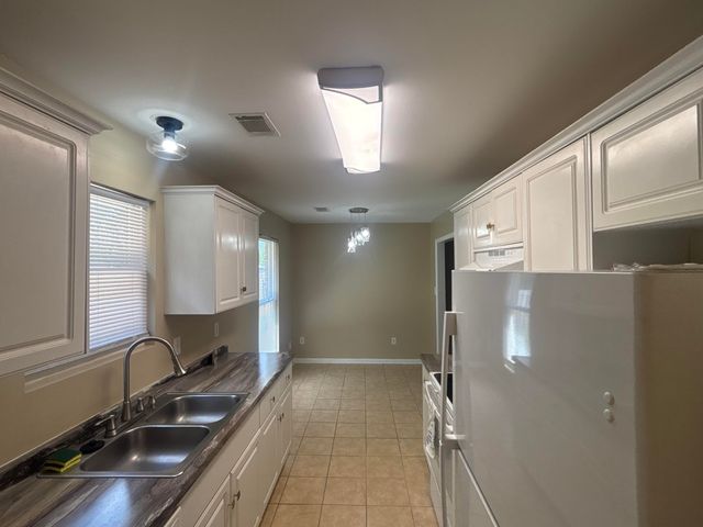 4539 Pineview Lane, Hephzibah, GA 30815
