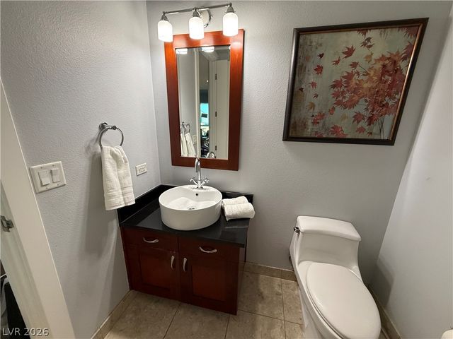 4525 DEAN MARTIN Drive 1801, Las Vegas, NV 89103