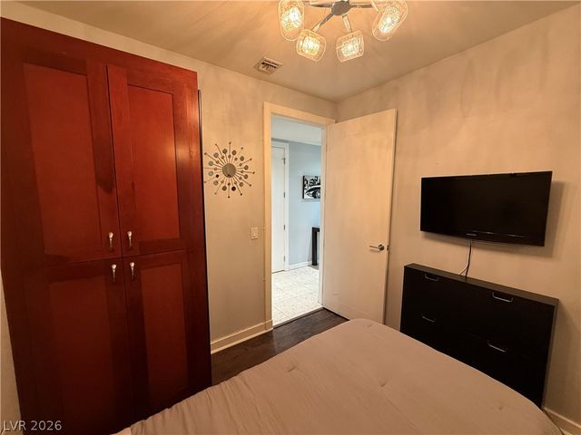 4525 DEAN MARTIN Drive 1801, Las Vegas, NV 89103