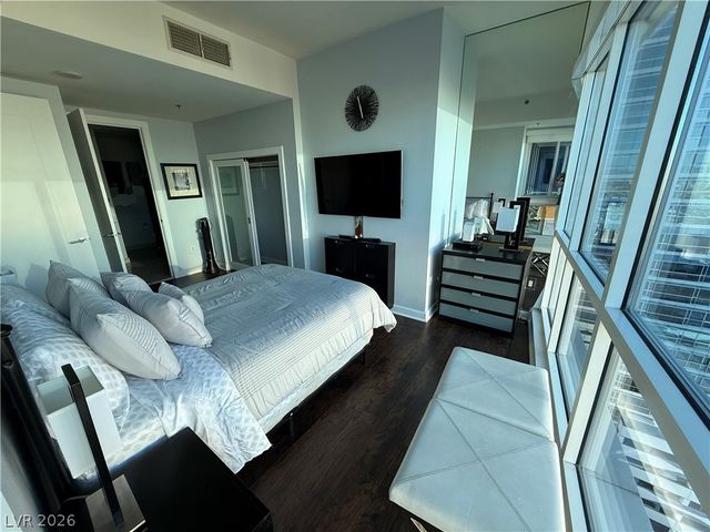 4525 DEAN MARTIN Drive 1801, Las Vegas, NV 89103