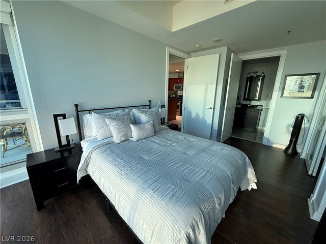 4525 DEAN MARTIN Drive 1801, Las Vegas, NV 89103
