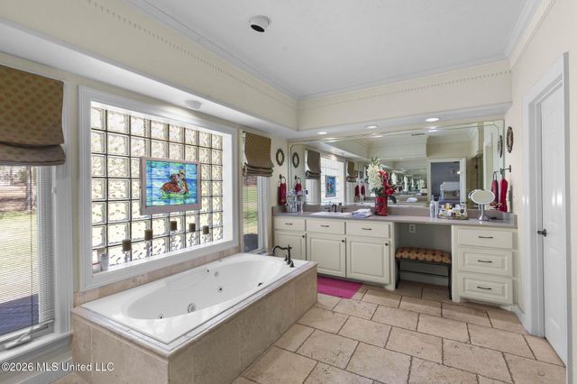 6145 Wirtz Road, Flowood, MS 39232
