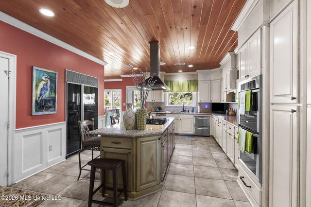 6145 Wirtz Road, Flowood, MS 39232