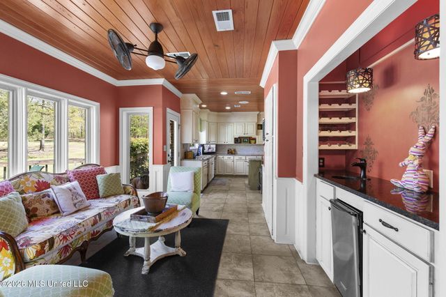 6145 Wirtz Road, Flowood, MS 39232