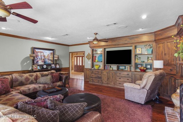 6145 Wirtz Road, Flowood, MS 39232