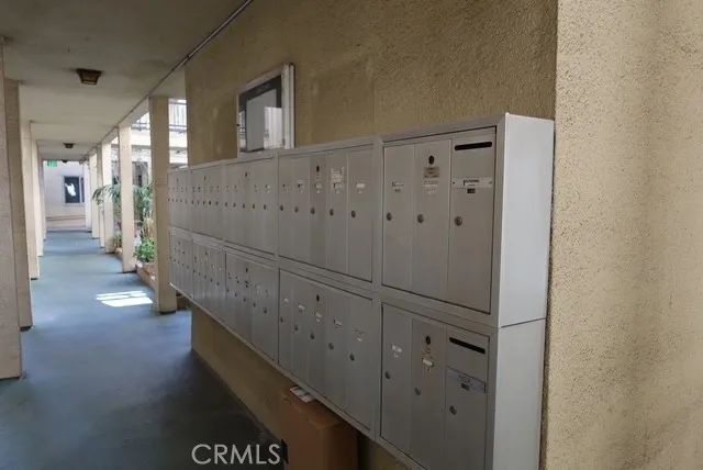 1236 N Columbus 16, Glendale, CA 91202