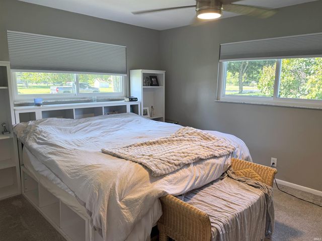 822 N Walnut Hills, Crawfordsville, IN 47933