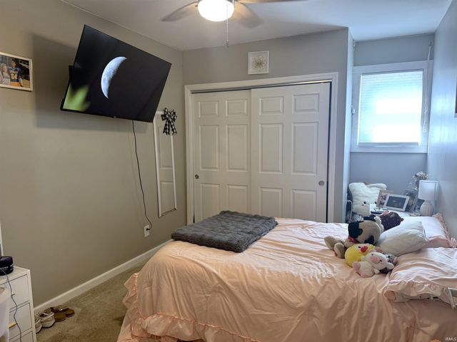 822 N Walnut Hills, Crawfordsville, IN 47933