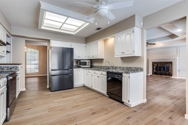 2608 Schooner Drive, Plano, TX 75074