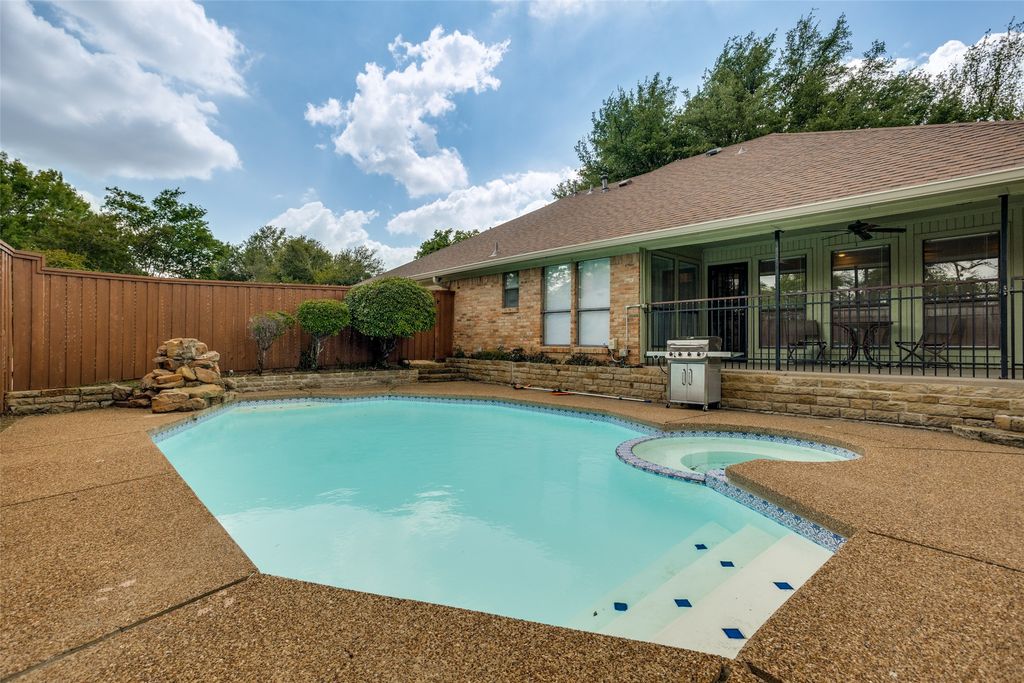 2608 Schooner Drive, Plano, TX 75074