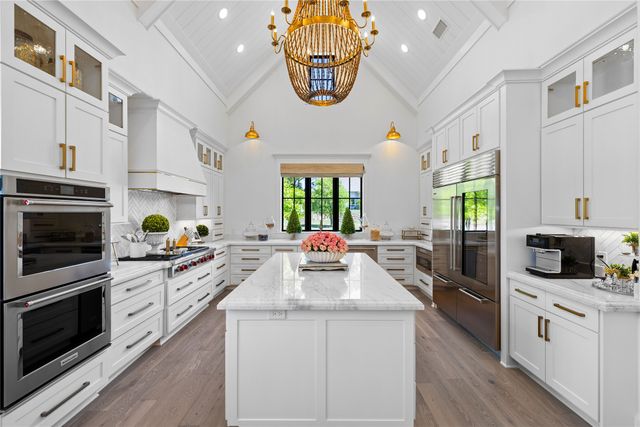 940 La Vista Drive, Tyler, TX 75703