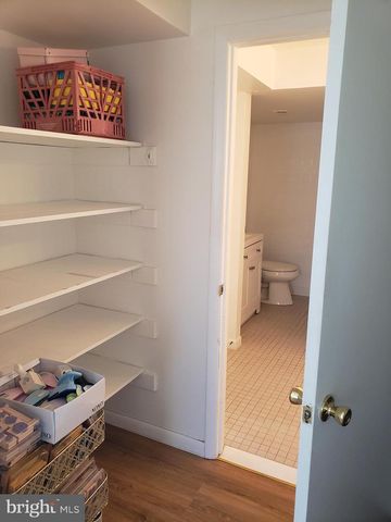 4813 LEVADA TER, Rockville, MD 20853