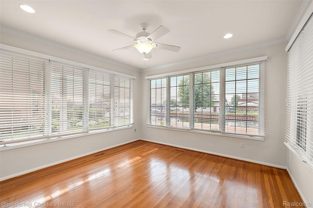 31975 Riverdale Street, Harrison Charter Township, MI 48045