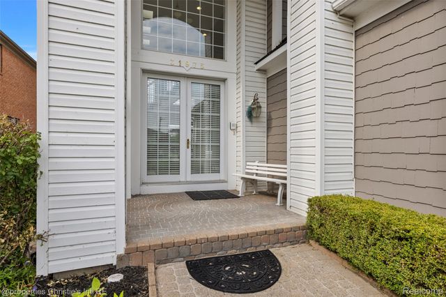 31975 Riverdale Street, Harrison Charter Township, MI 48045