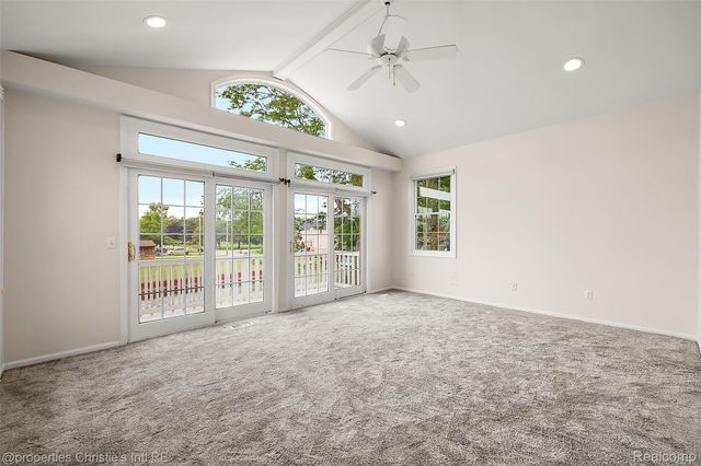 31975 Riverdale Street, Harrison Charter Township, MI 48045