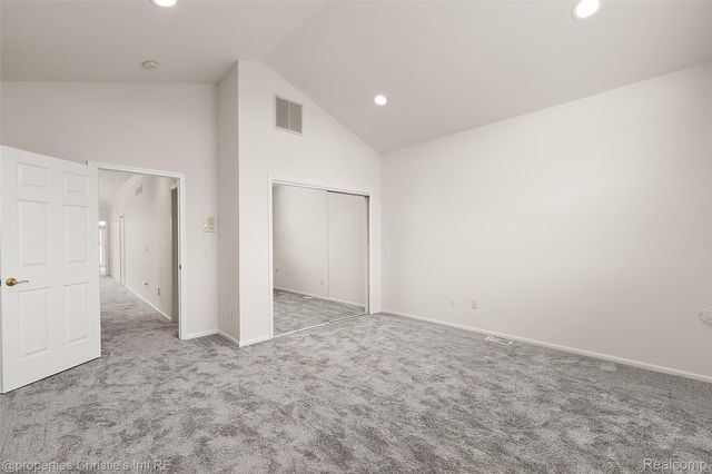 31975 Riverdale Street, Harrison Charter Township, MI 48045