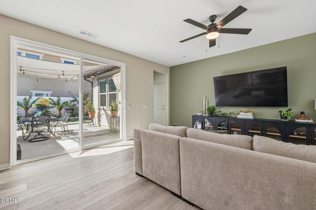 209 Murcott Avenue, Piru, CA 93040