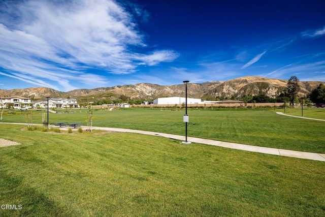 209 Murcott Avenue, Piru, CA 93040