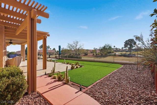 9101 Villa Ridge Drive, Las Vegas, NV 89134