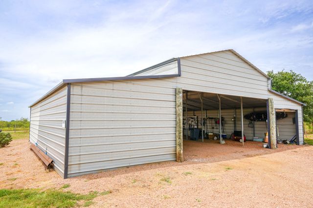 2267 County Road 414, Brady, TX 76825