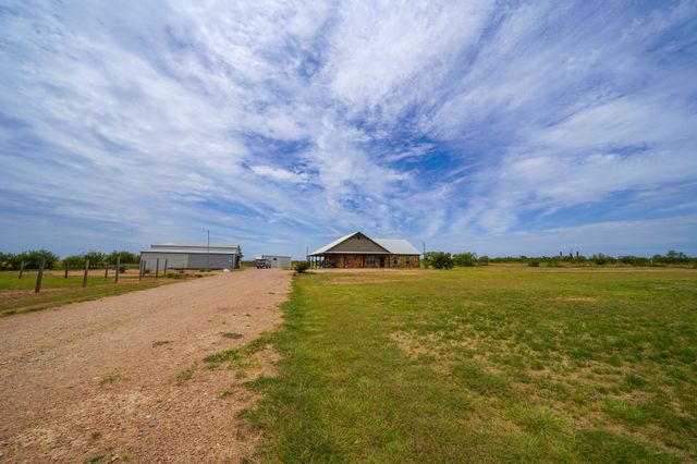 2267 County Road 414, Brady, TX 76825
