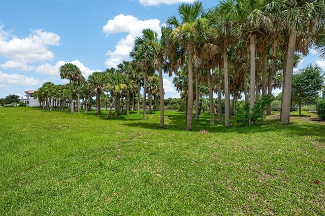 142 SEASIDE POINT, Flagler Beach, FL 32136