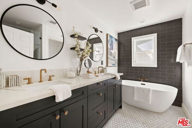 24364 Crestlawn Street, Woodland Hills, CA 91367