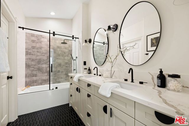 24364 Crestlawn Street, Woodland Hills, CA 91367