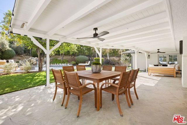 24364 Crestlawn Street, Woodland Hills, CA 91367