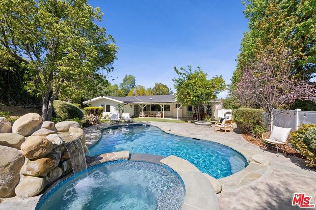 24364 Crestlawn Street, Woodland Hills, CA 91367