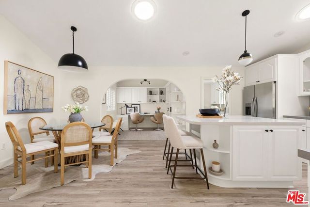 24364 Crestlawn Street, Woodland Hills, CA 91367