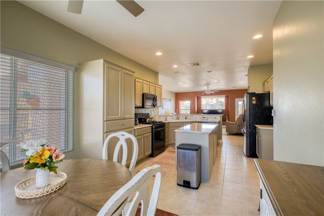 2348 Shooting Star Drive, Bullhead City, AZ 86442