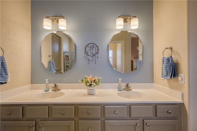 2348 Shooting Star Drive, Bullhead City, AZ 86442