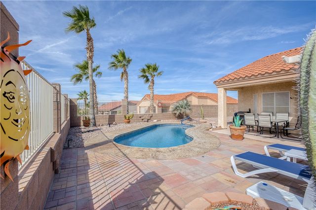 2348 Shooting Star Drive, Bullhead City, AZ 86442