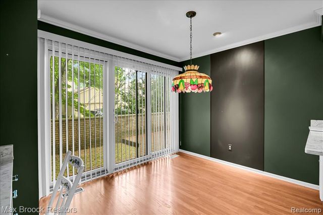 1180 Glenpointe Court, Bloomfield Hills, MI 48304