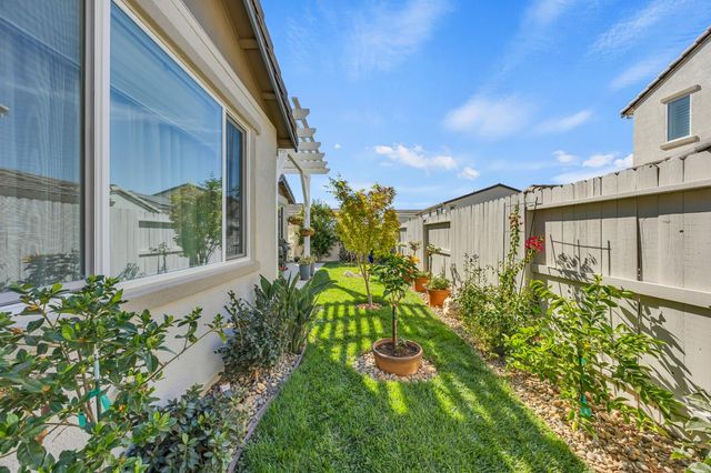 12737 Seahaven Way, Rancho Cordova, CA 95742