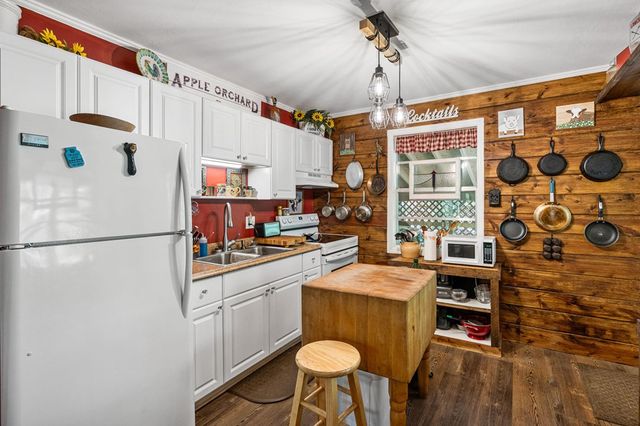 167 Mountain Stream Road, Murphy, NC 28906
