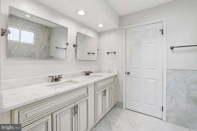 17288 PICKWICK DR, Purcellville, VA 20132