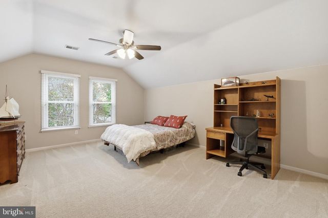 17288 PICKWICK DR, Purcellville, VA 20132