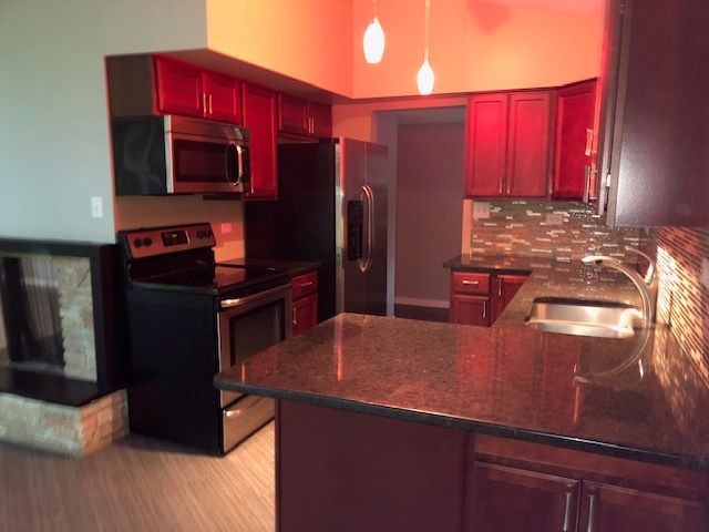 471 S Saint Marys Road, Mettawa, IL 60048