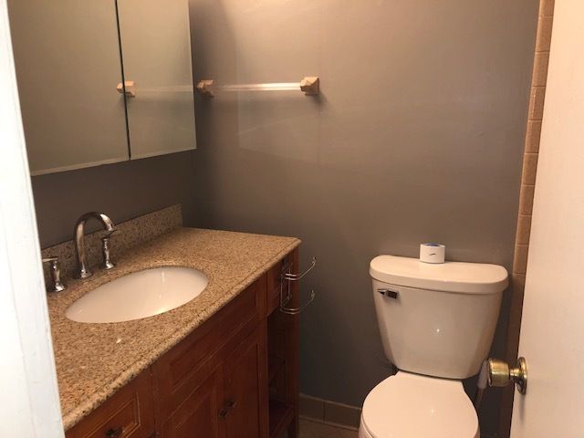 471 S Saint Marys Road, Mettawa, IL 60048