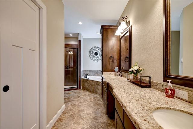 1196 Evelyn Court, Franklin, TX 77856