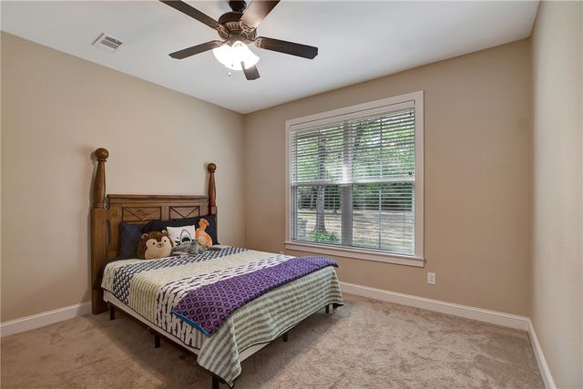 1196 Evelyn Court, Franklin, TX 77856