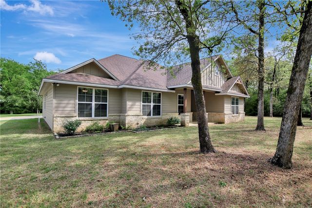 1196 Evelyn Court, Franklin, TX 77856