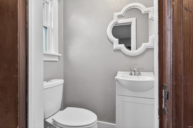 1147 Park Avenue, New Haven, IN 46774