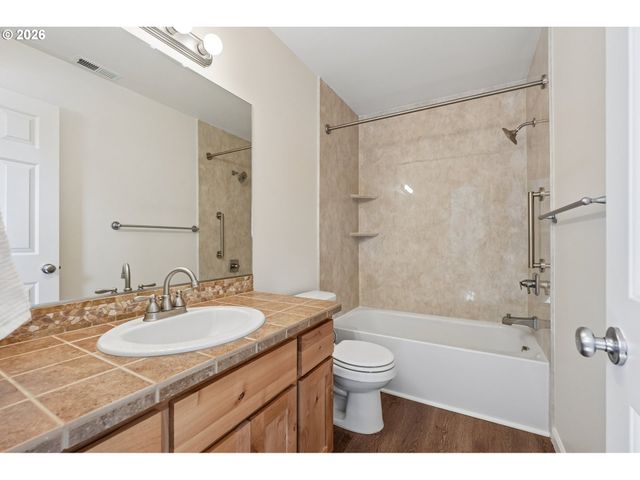 11608 Ne 103RD St, Vancouver, WA 98662
