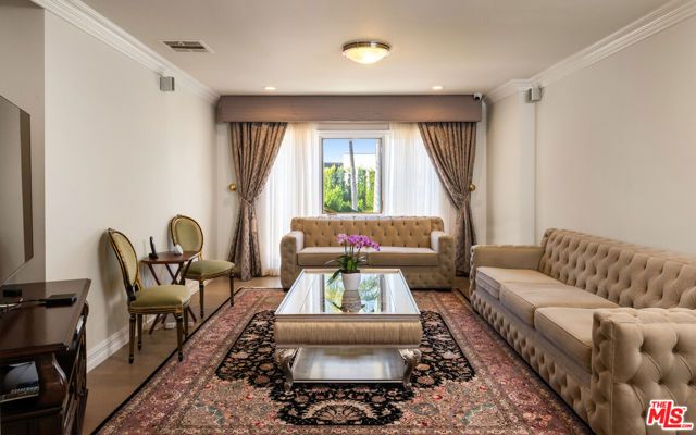 435 Walker Drive, Beverly Hills, CA 90210